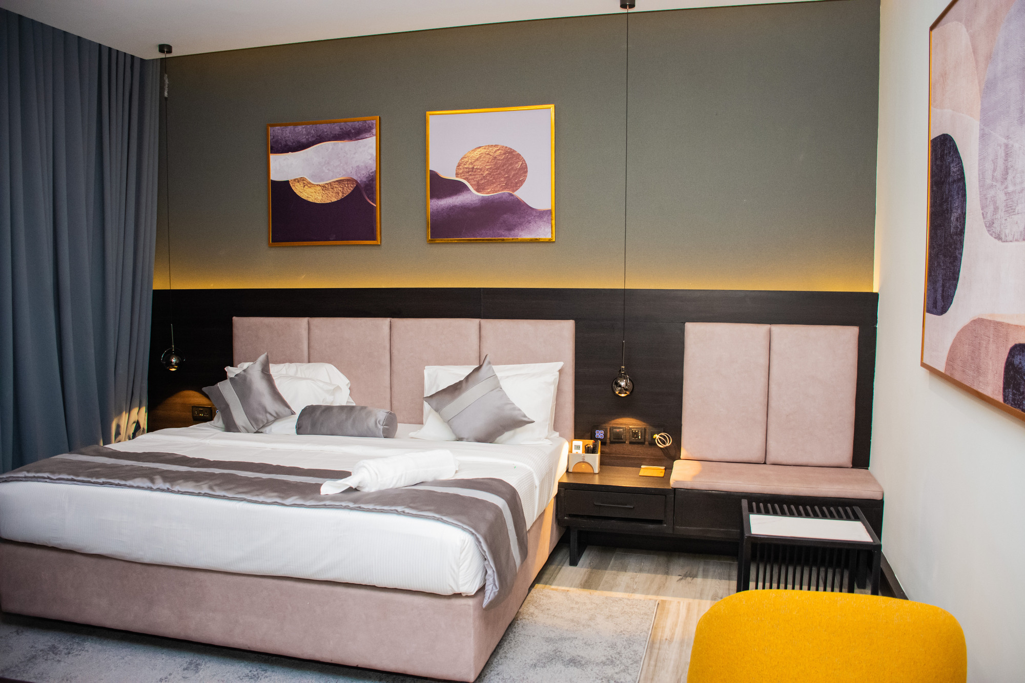 Sapphire Rooms